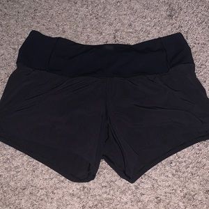 Size 6 Lululemon Speed Up 4”